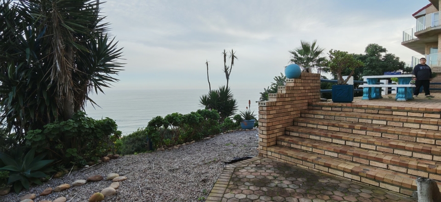 5 Bedroom Property for Sale in Dana Bay Western Cape